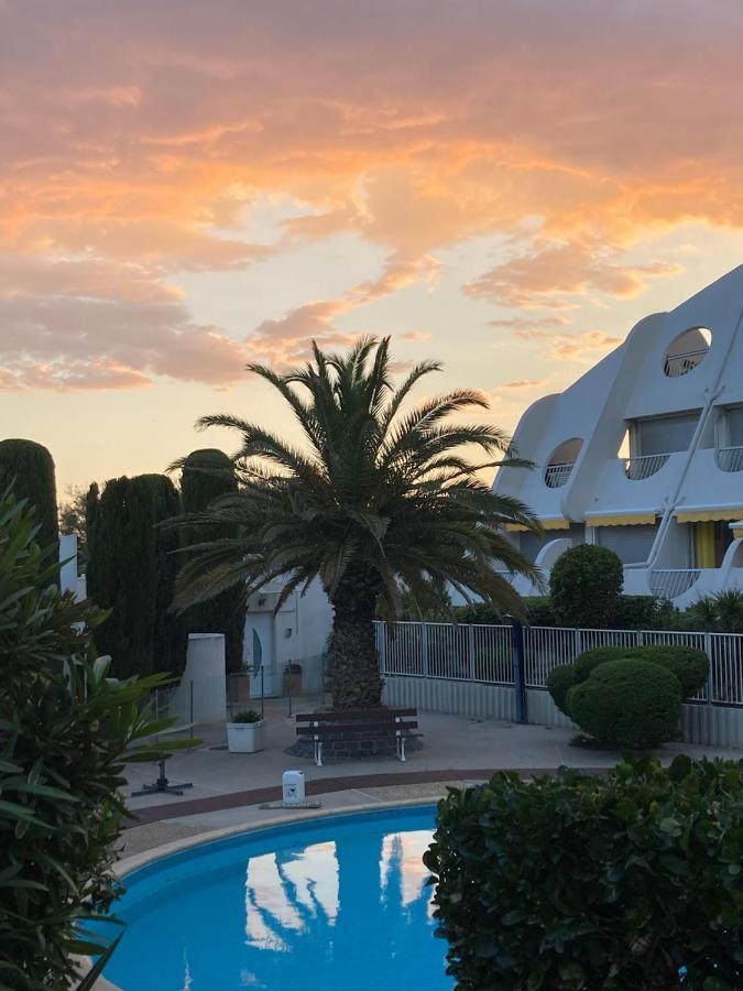 La Calypso Apartment Ла Гранде-Моте Екстериор снимка