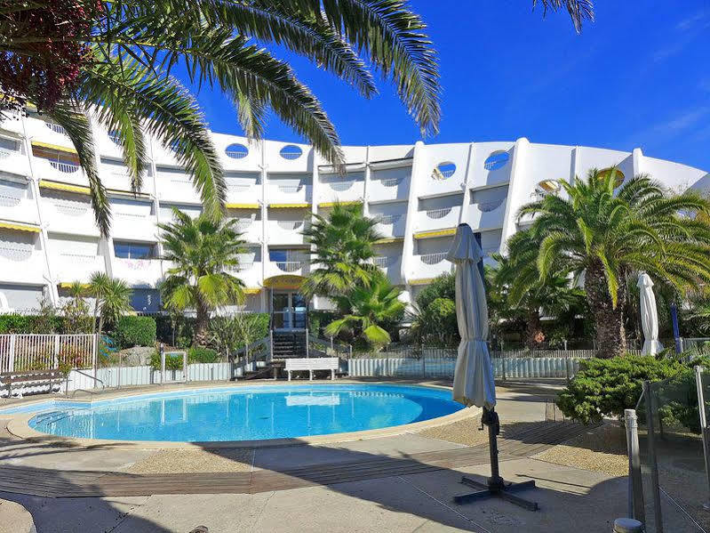 La Calypso Apartment Ла Гранде-Моте Екстериор снимка